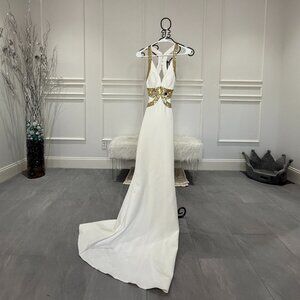 Faviana 7703 white and gold halter neck gown size 0